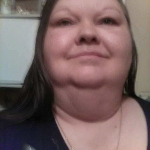 Meet your Posher, Bobbie - Picture 1 of 1